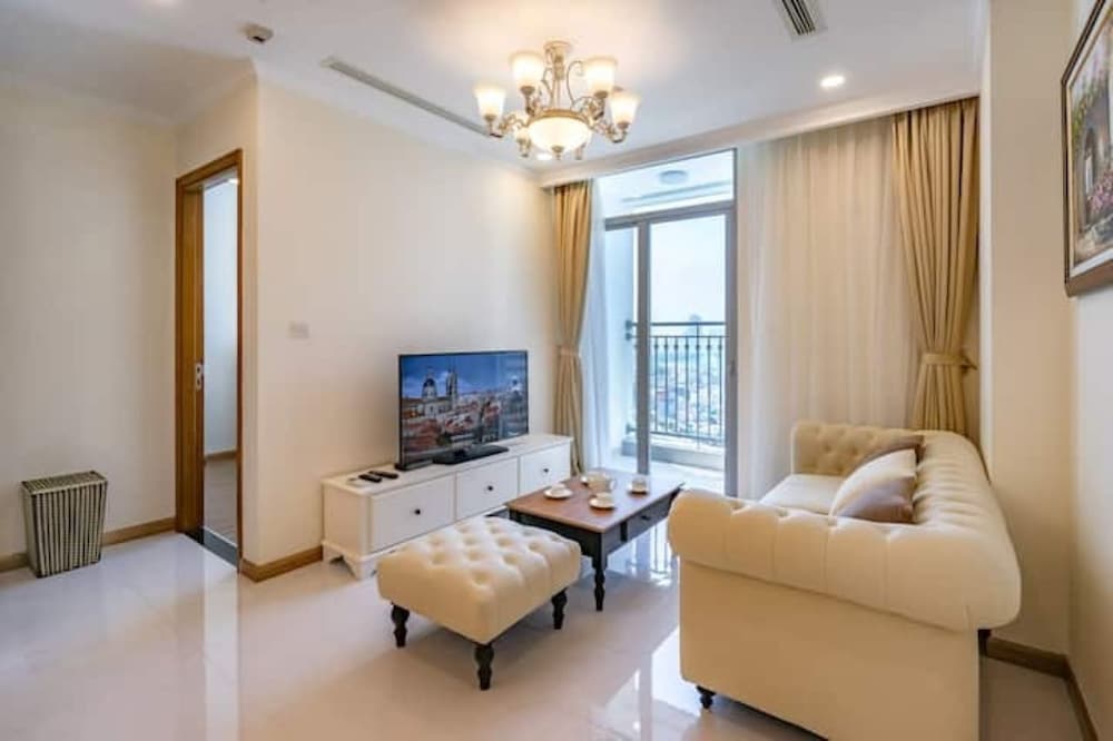 1BR Apartment Landmark Tower with City View - Skyway