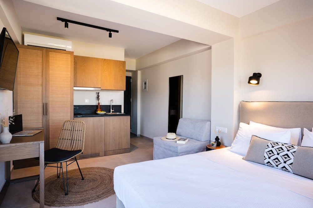 Deluxe Double Room photo 3