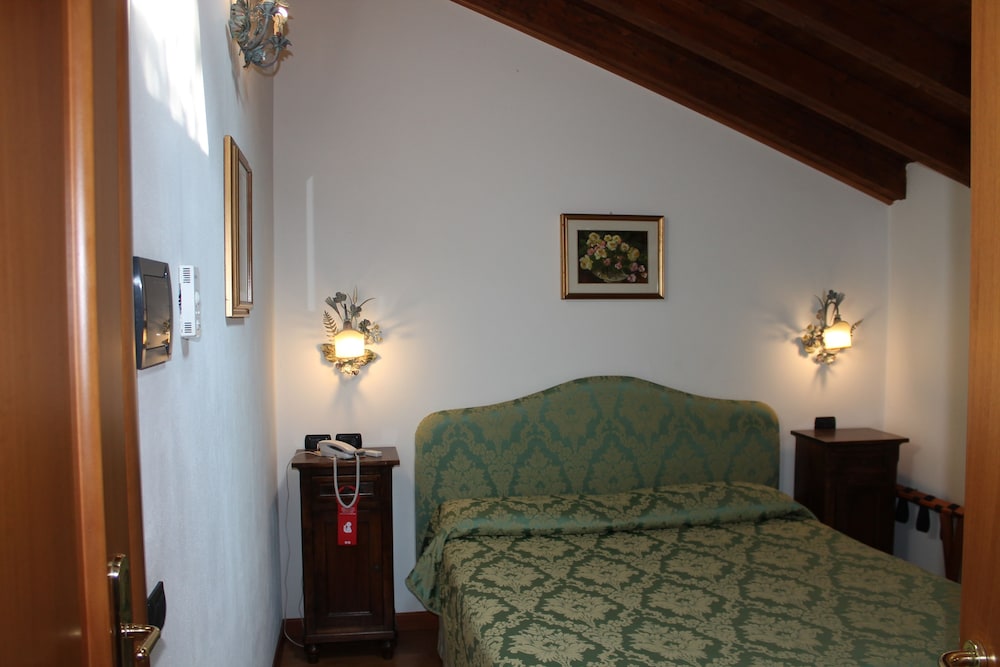 Double Room Single Use