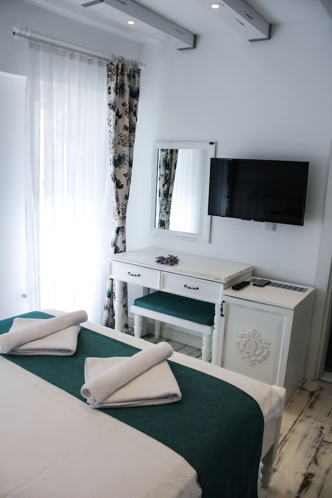 Standard Room photo 3