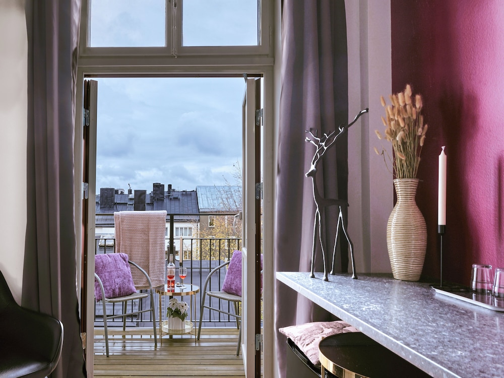 Double Room, Balcony