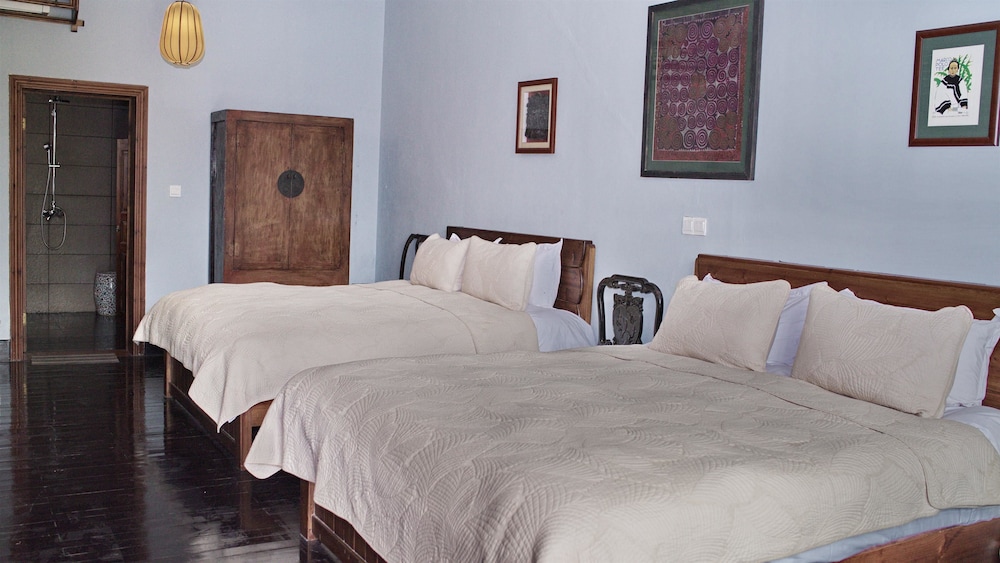 Standard Double Room, 2 Queen Beds, Terrace, River View photo 2