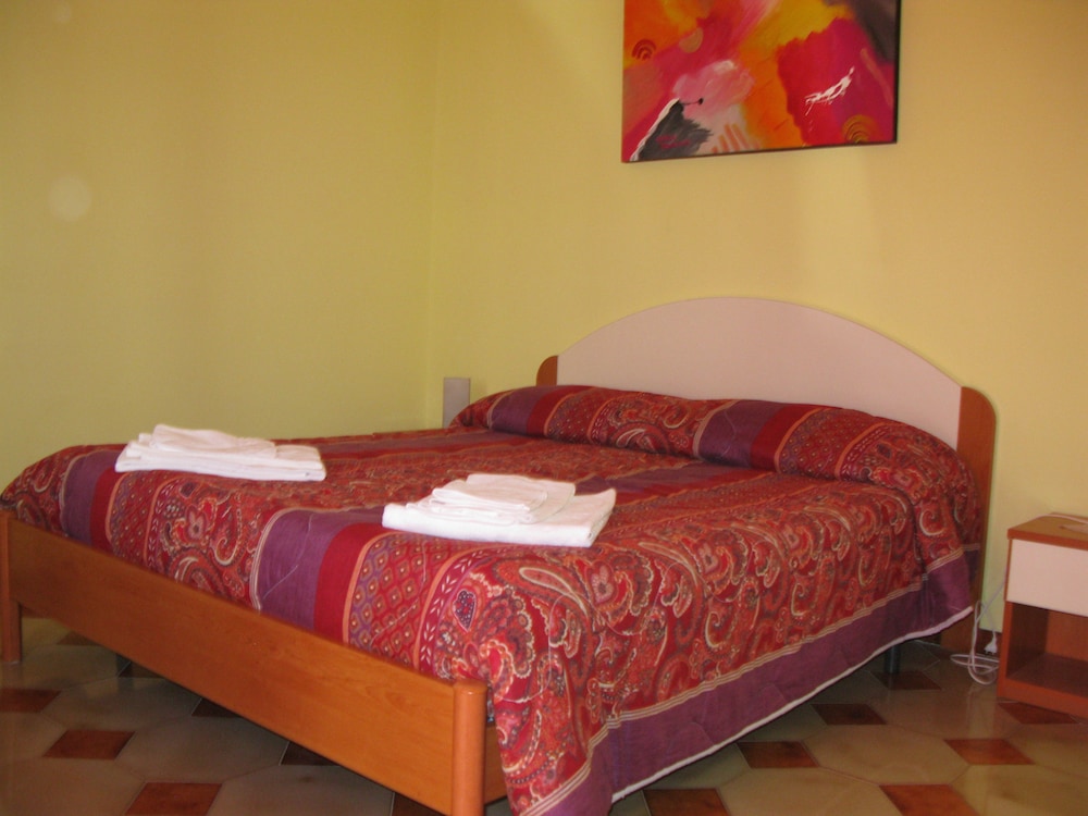 Triple Room, Shared Bathroom