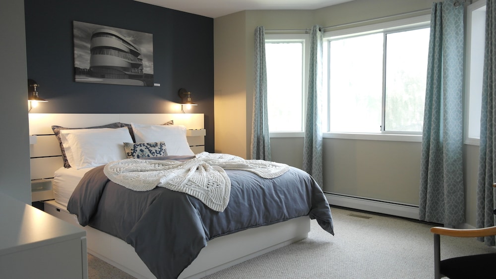 Deluxe Suite, 2 Bedrooms, Garden View photo 1