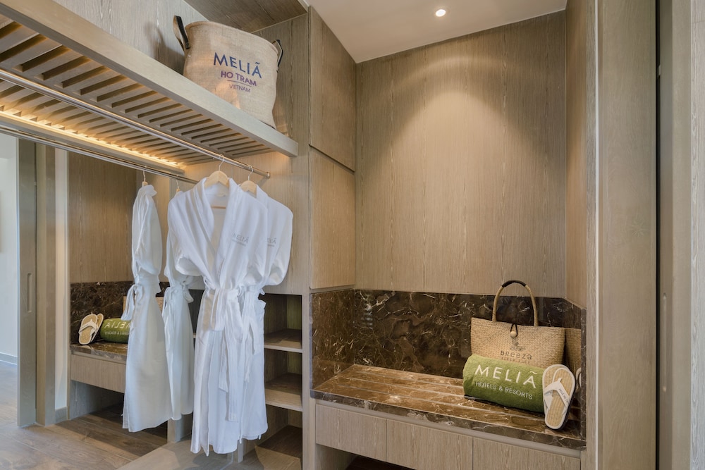 The Level 4-Bedroom Beachfront Pool Villa - Photo 11