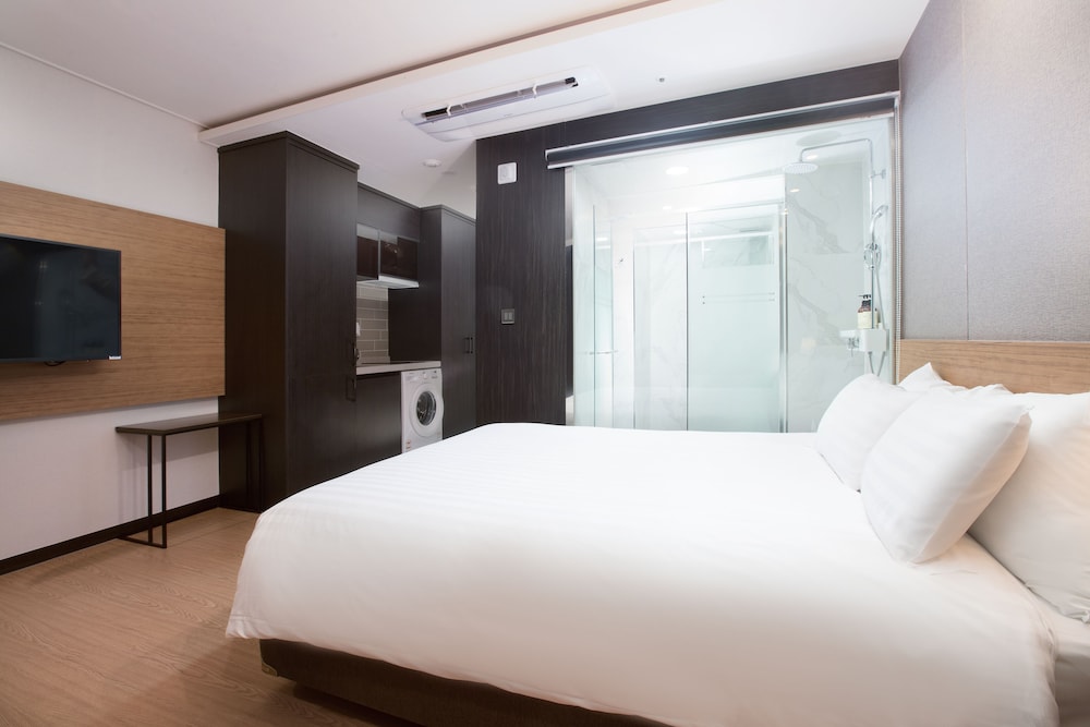 Ocean Play Double Room, (Desktop Pc) - Breakfast, Mirror Ball Garden And Weekly Yacht For 1 Pax photo 2