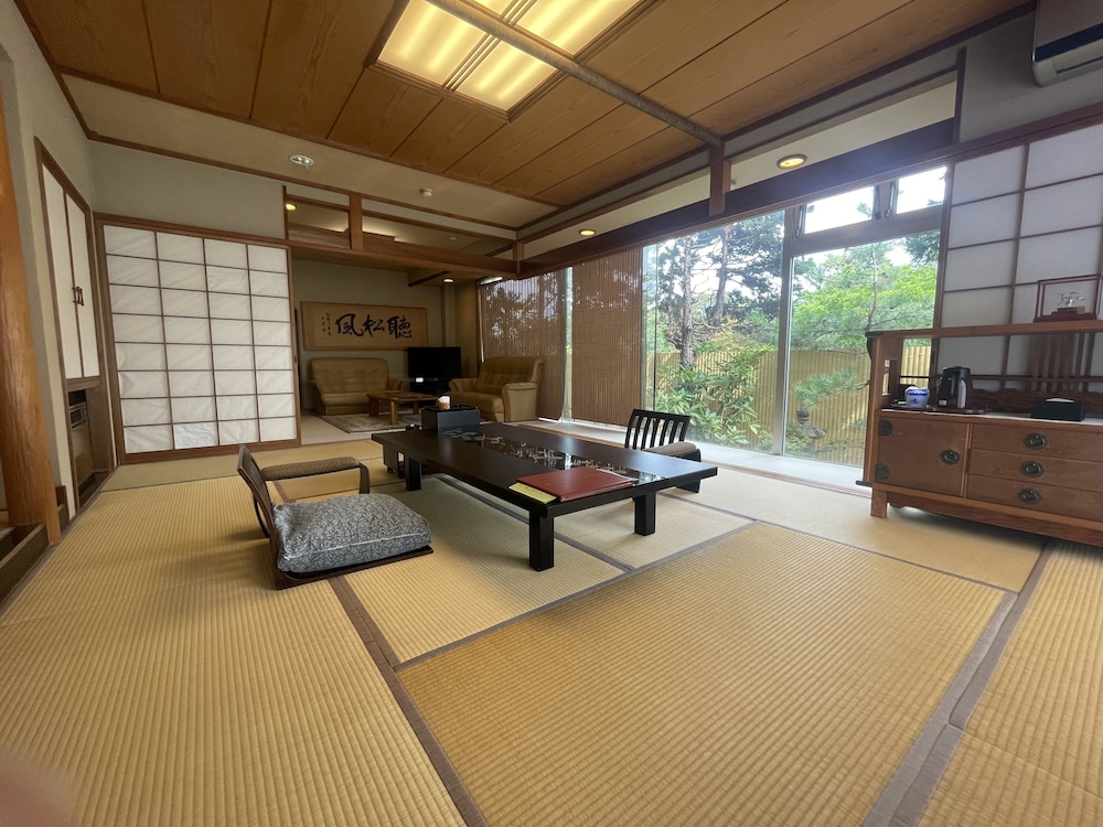 Deluxe Room, Non Smoking, Garden View photo 2