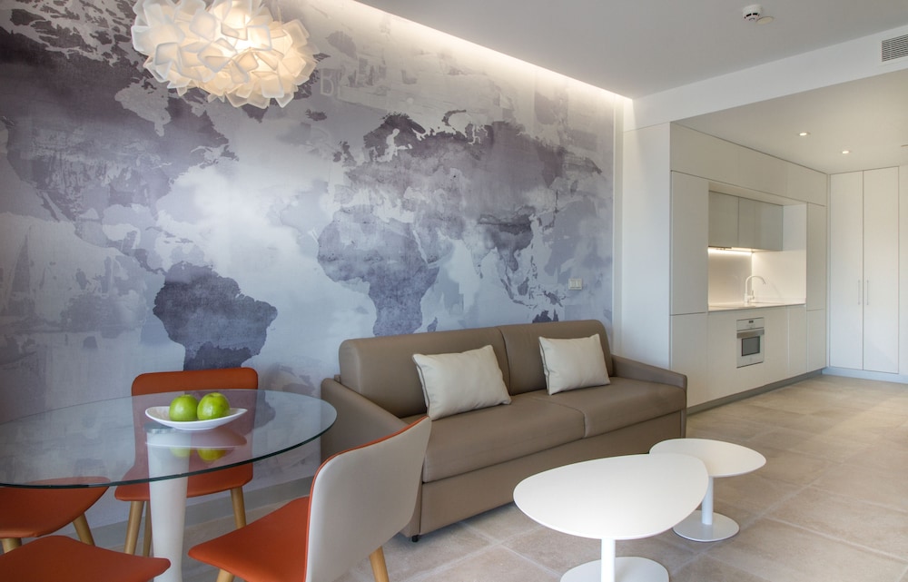 Suite, Kitchen, Sea View