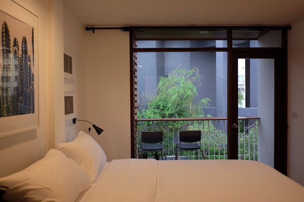 Superior with Balcony and En Suite (with breakfast) photo 2