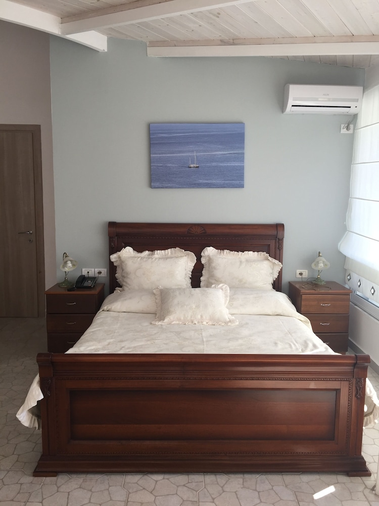 Comfort Quadruple Room