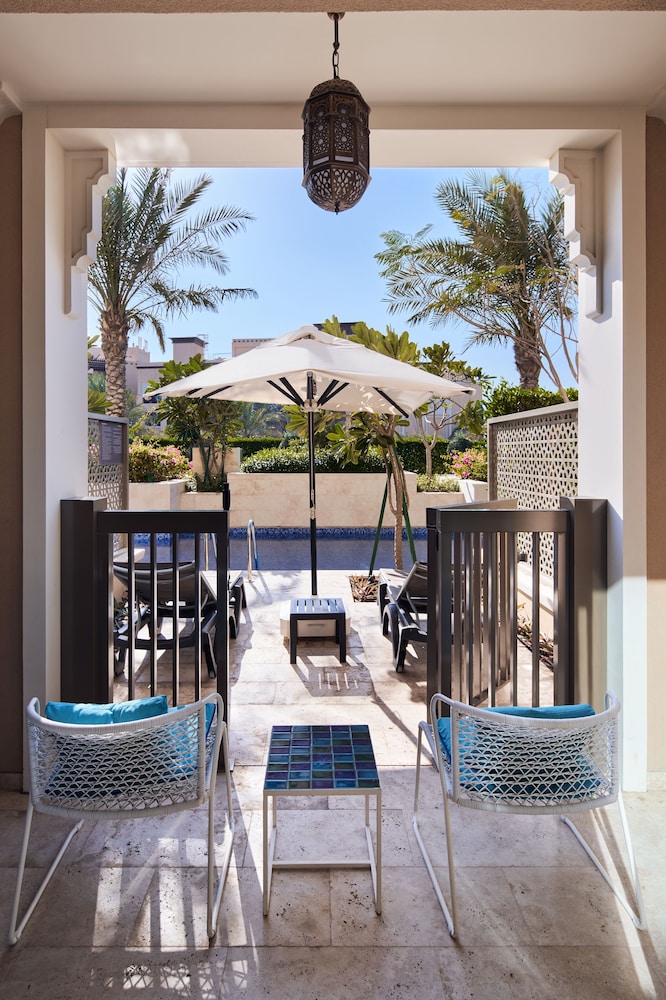 Suite, 2 Bedrooms, Pool Access photo 3