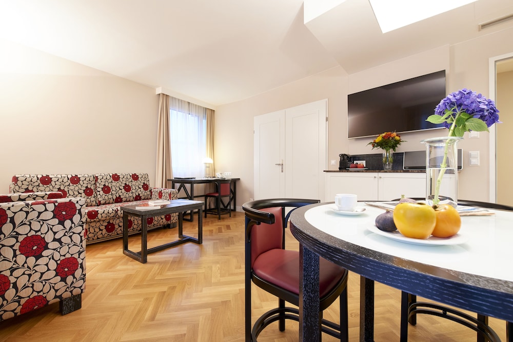Executive Apartment, 1 Bedroom, Kitchenette photo 2