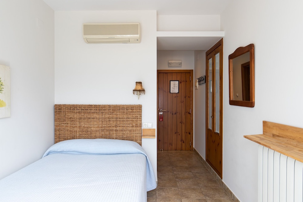 Standard Single Room, Balcony, Sea View photo 2