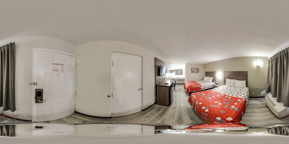 Standard Room, 2 Queen Beds, Non Smoking photo 2