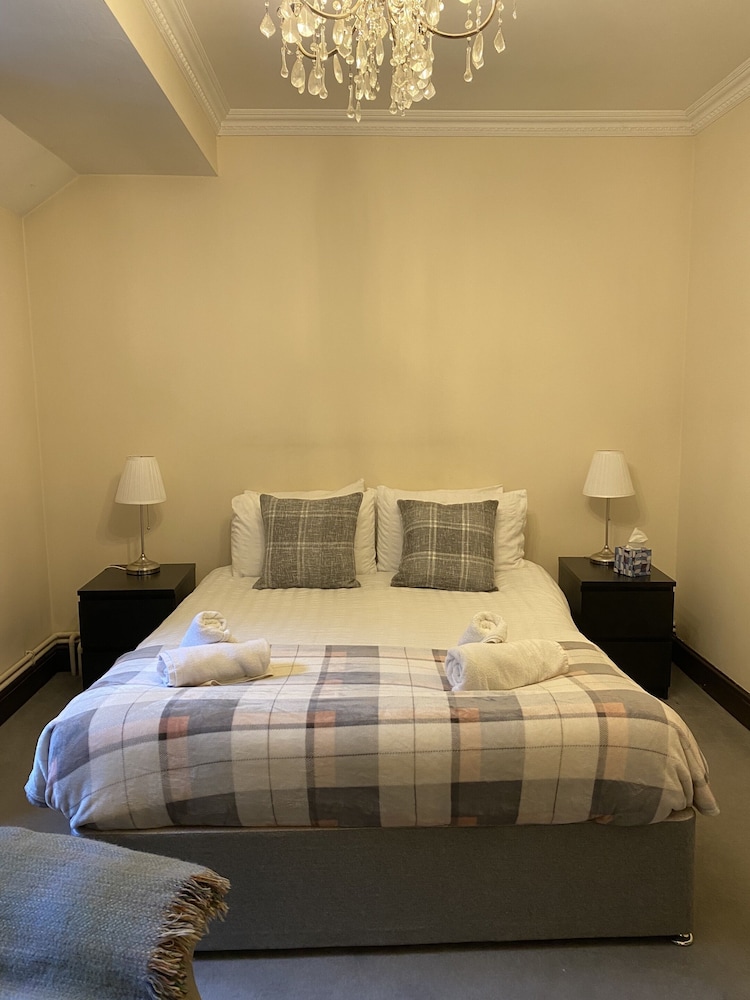 Luxury Double Room, Ensuite - Photo 2