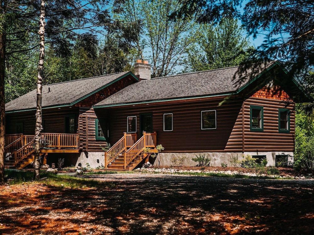 Deluxe Cabin, Ensuite, Mountain View (Sentinel Cabin) photo 1