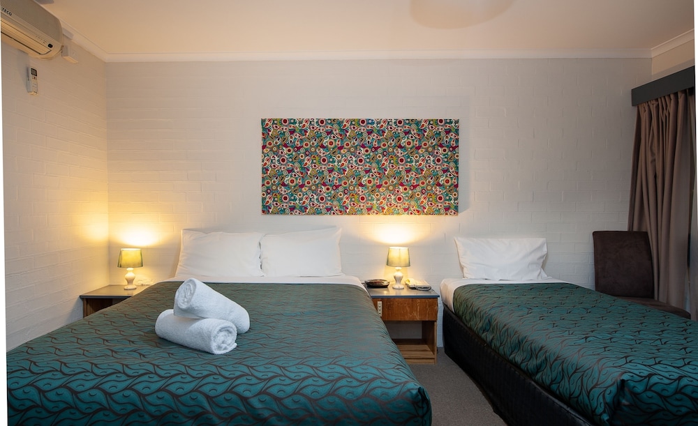 Standard Twin Room photo 2
