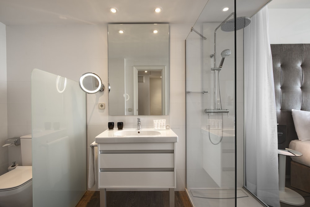 The Level Premium Sea View with Solarium