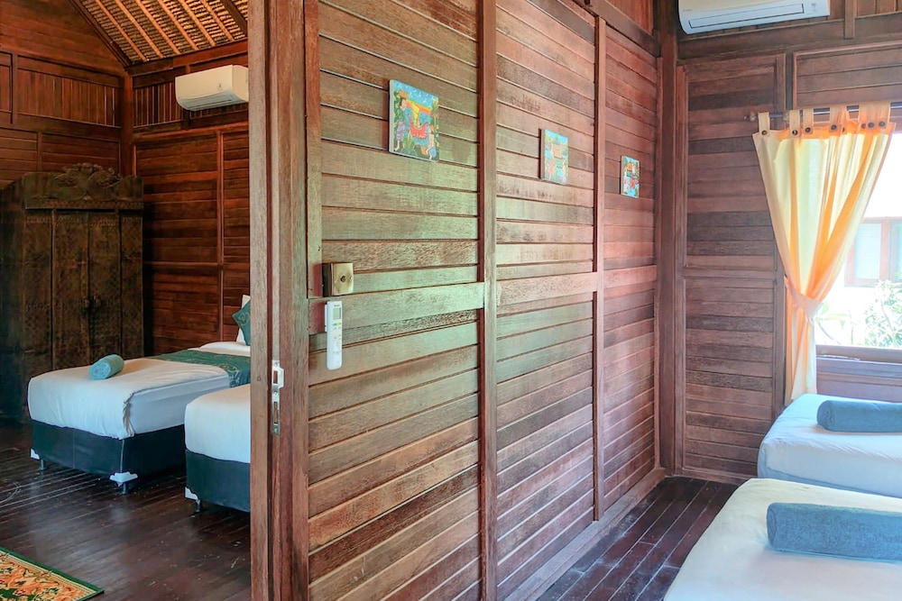 Two-Bedroom Twin Suite - Photo 7