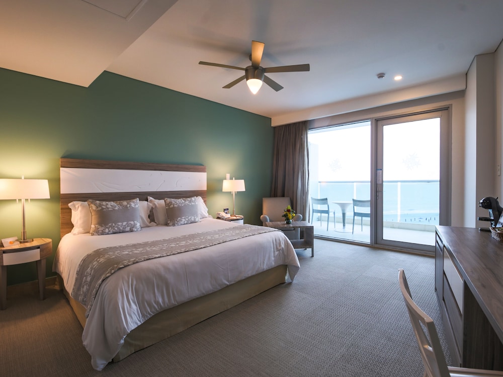 Superior Room, 1 Queen Bed, Sea View - Photo 1