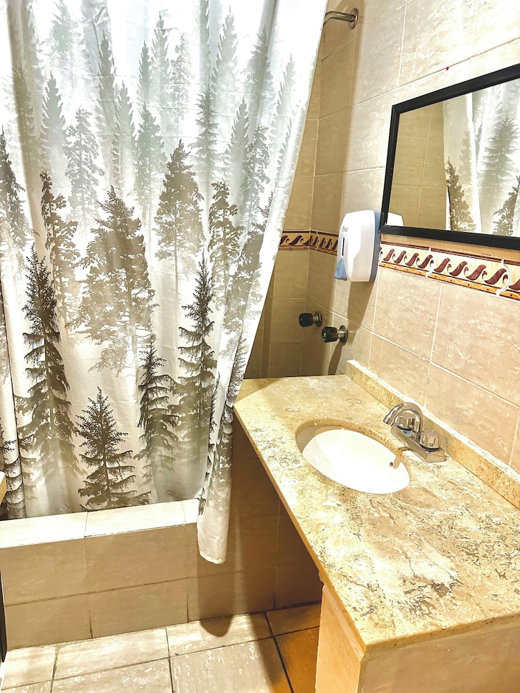Standard Double or Twin Room photo 3