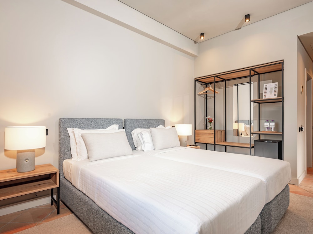 Double or Twin Room Prestige - Photo 3