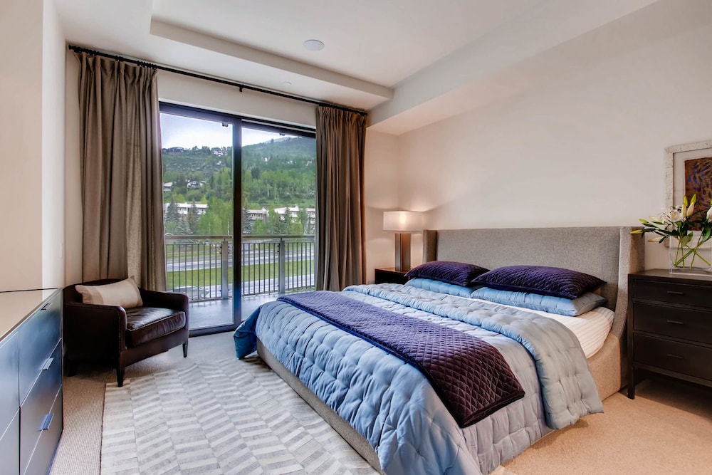Premium Condo, 1 Bedroom