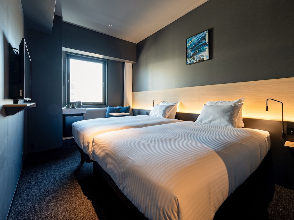 Medium Twin Room, Non Smoking - Photo 3