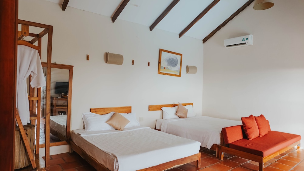 Family Villa, 1 Bedroom, Pool Access, Ocean View photo 3