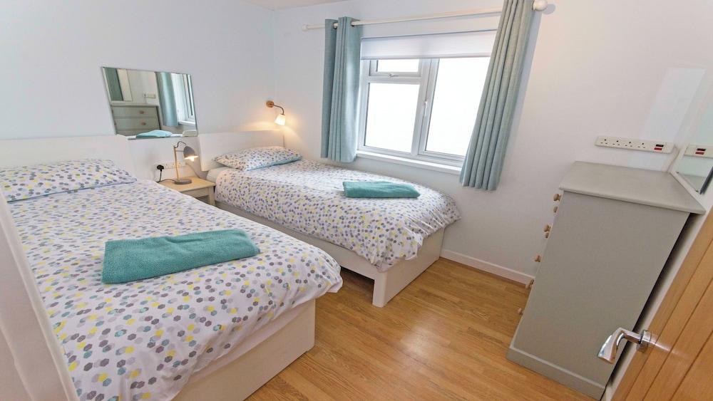 Chalet (3 Bedrooms) photo 2