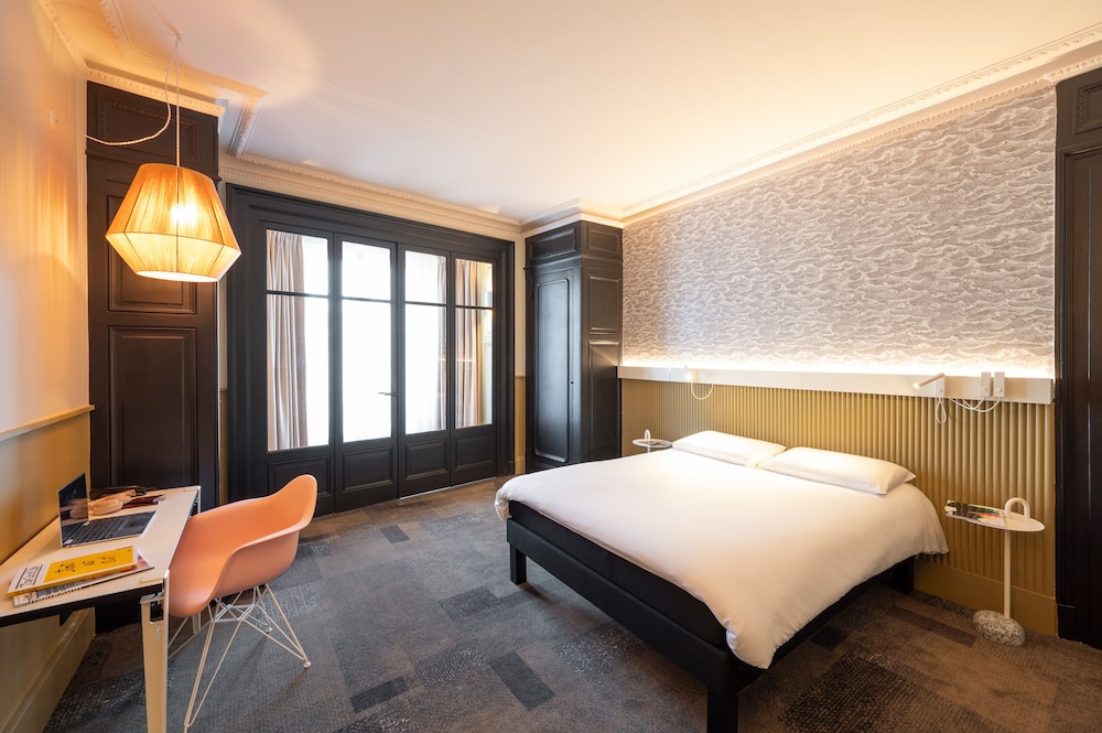 Suite, Multiple Beds - Photo 1