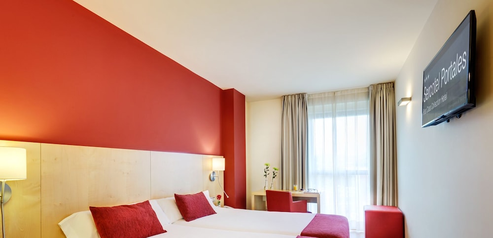 Superior Twin Room - Photo 1