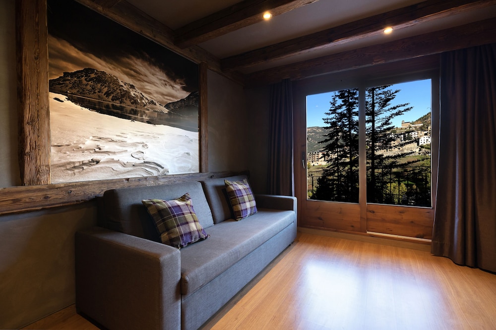 Triple Room (Mountain Suite, 2+1) photo 3