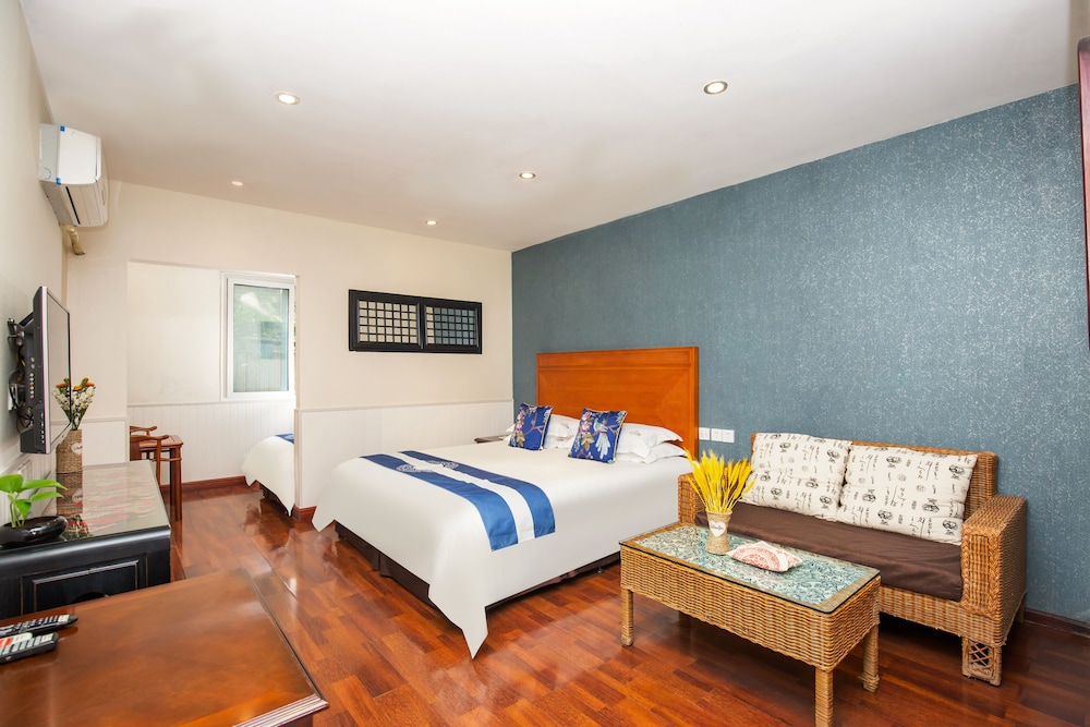 Deluxe Family Room