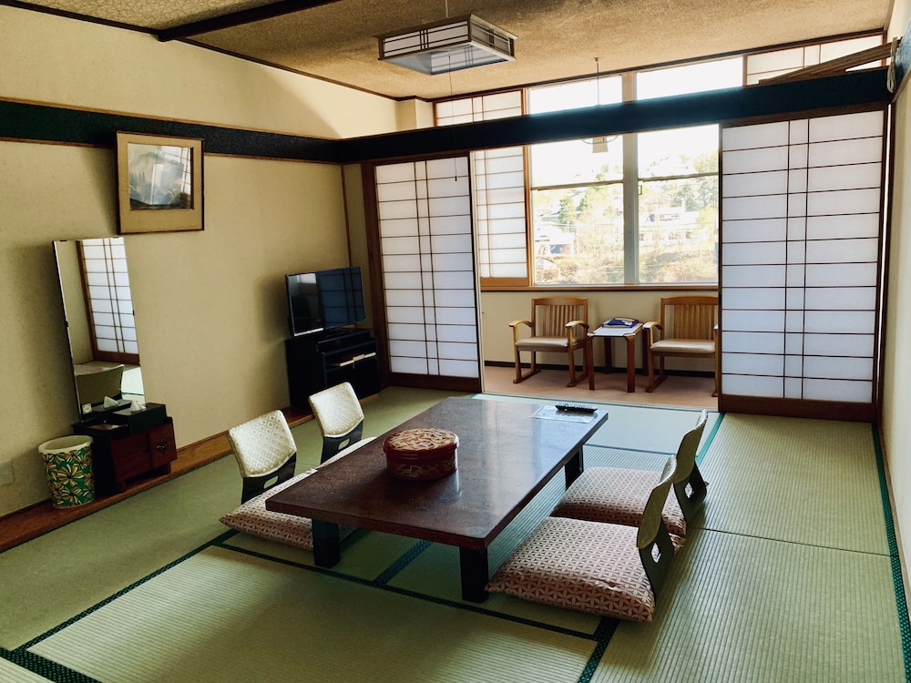 Japanese Style Room, For 5 People, with Shared Toilet, photo 6