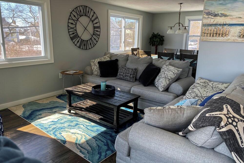 House (4 Bedrooms) photo 2