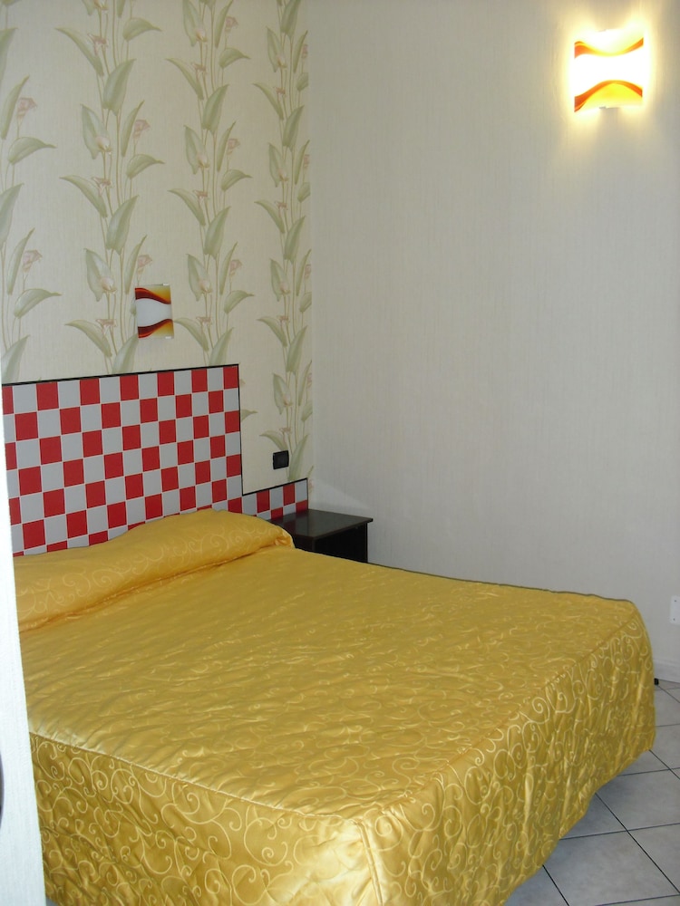 Standard Double Room, 1 Double Bed photo 3