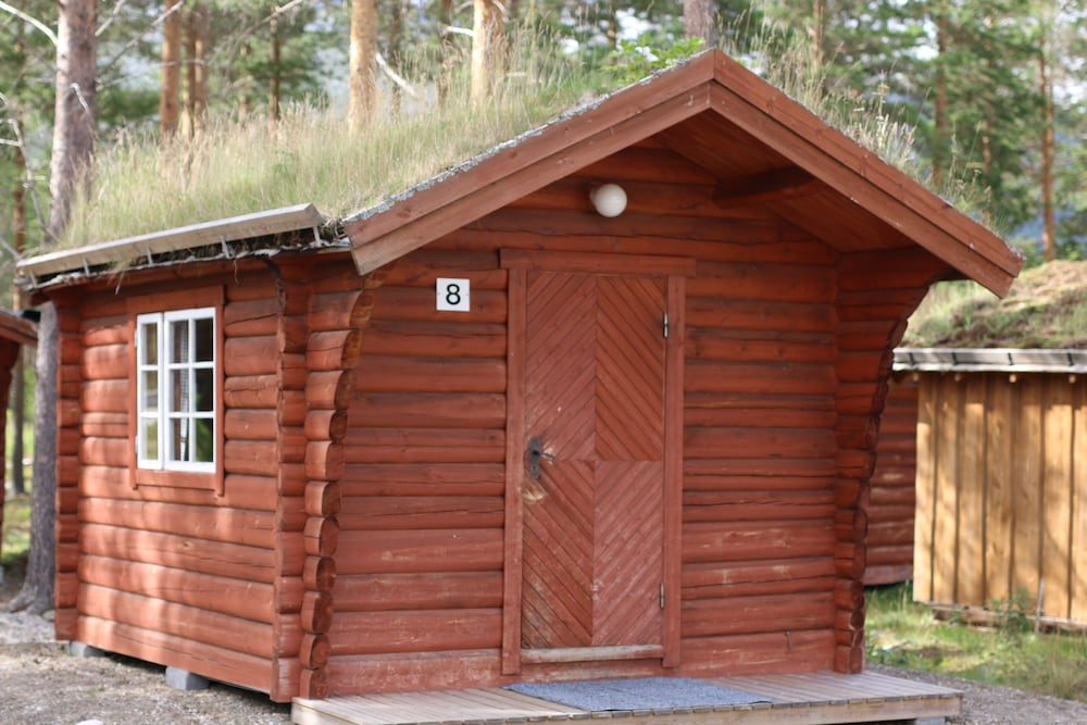 Basic Cabin, Shared Bathroom photo 2