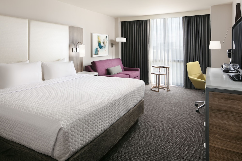 Standard Room, 2 Queen Beds (Work Life Minifridge) - Photo 3