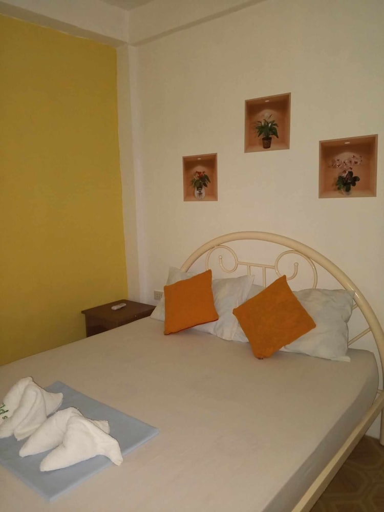 Standard Room, Private Bathroom, Ground Floor photo 3