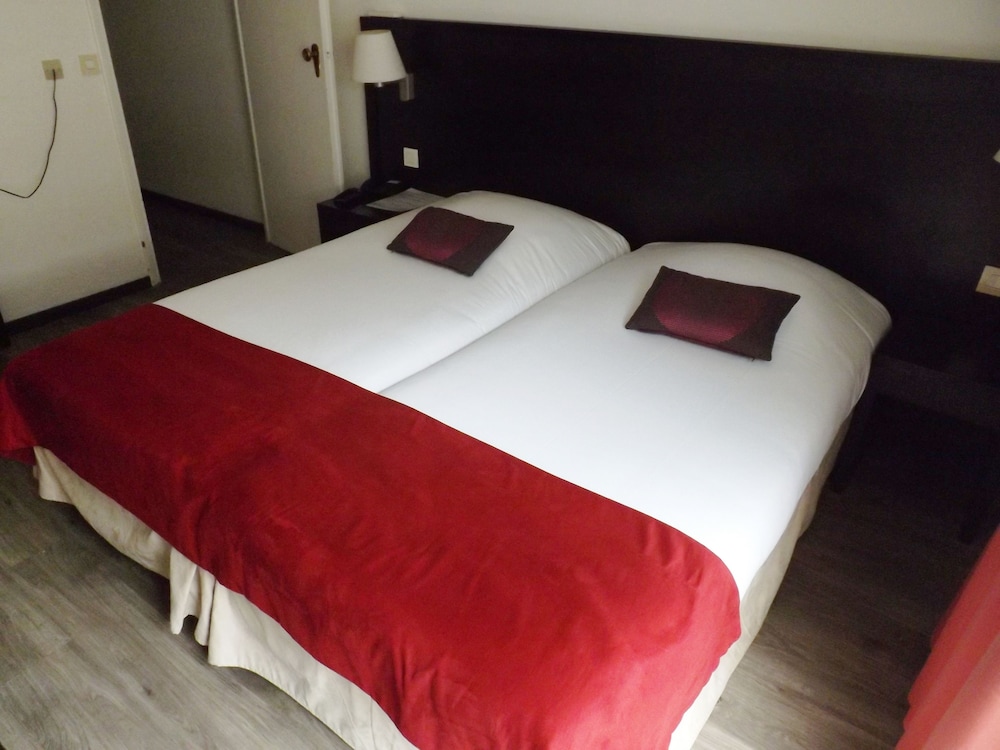 Standard Room - Photo 2