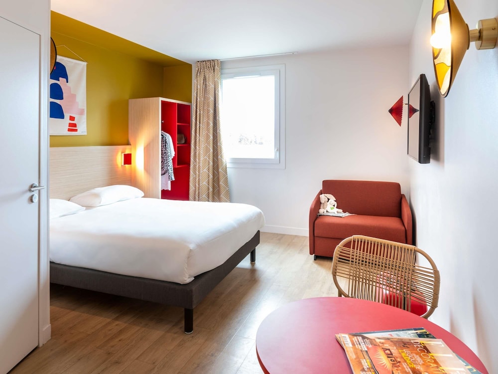 Standard Room, Multiple Beds photo 2