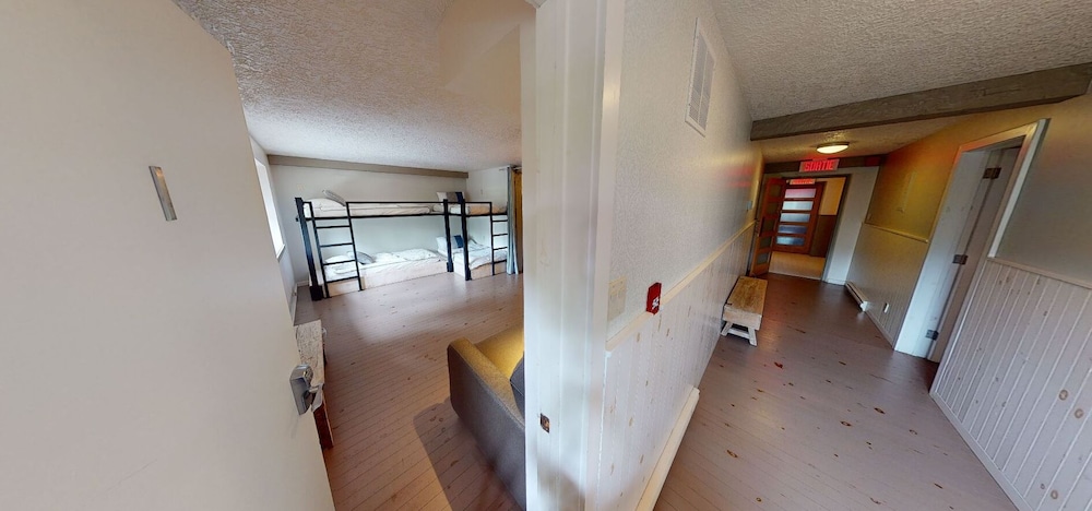 Family Room, Private Bathroom