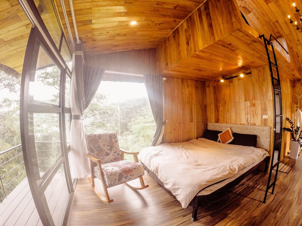 Chalet Swiss, 2 Queen Beds photo 1
