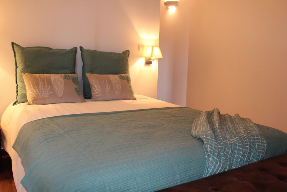 Deluxe Double Room, 1 Double Bed, Private Bathroom (1)