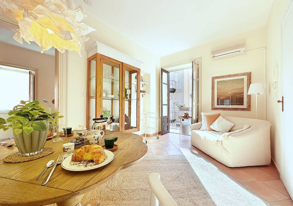 Standard Apartment, Balcony