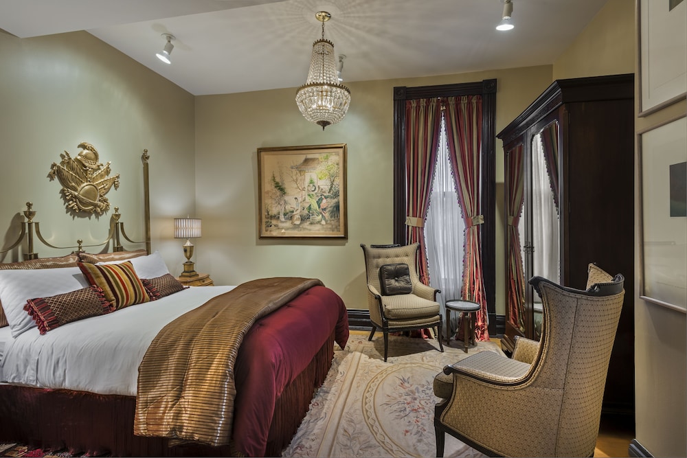Premium Room, 1 Queen Bed, Jetted Tub photo 1