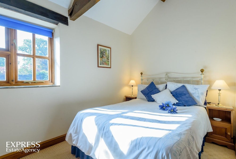 Luxury Cottage, 1 Bedroom, Mountain View photo 2