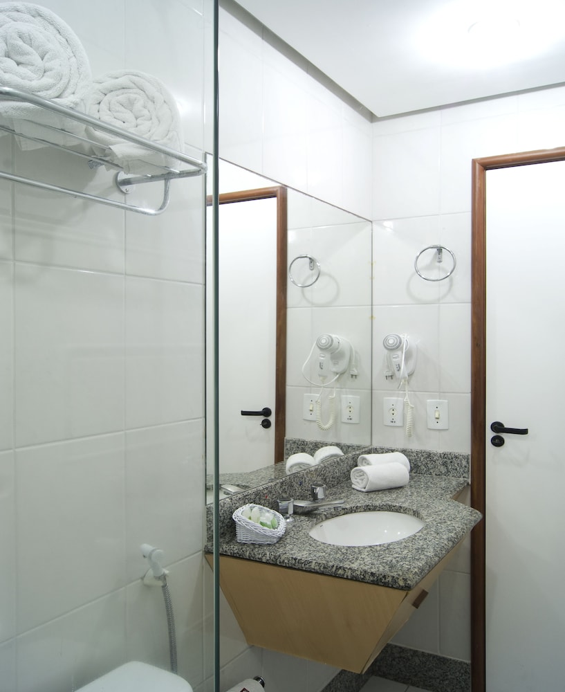 Superior Double Room thumbnail 6