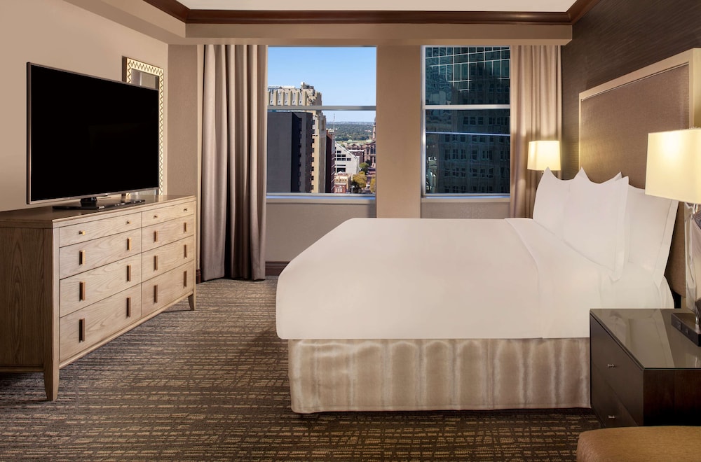 Suite, 1 Bedroom photo 2